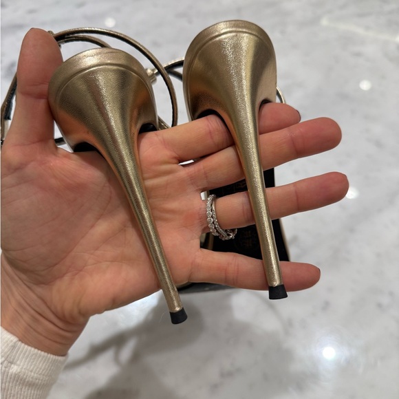 FEMME LA Niche Heeled Sandals in Oro Size 8 - Picture 4 of 6